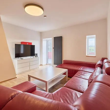 2 By Interhome *